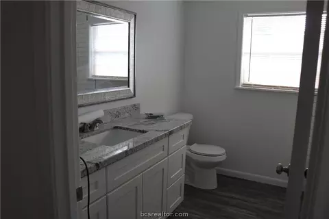 410 Gilbert, Bryan, TX 77801 photo 7