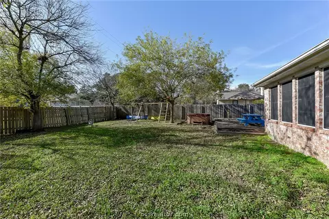 2806 Hillside Dr, Bryan, TX 77802 photo 19