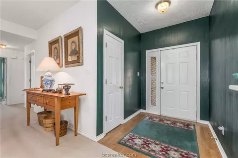 6200 Queenslock Cir, Bryan, TX 77802 photo 4