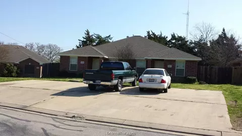 1609 Enloe Ct, Bryan, TX 77802 photo 1