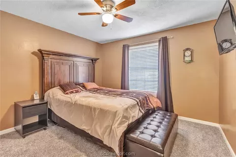 1708 Luza St, Bryan, TX 77802 photo 9