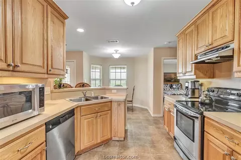 3524 Open Range Ct, Bryan, TX 77808 photo 6