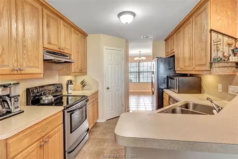 3524 Open Range Ct, Bryan, TX 77808 photo 8