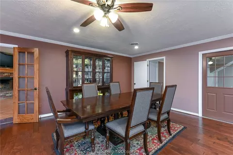 2302 Burton Dr, Bryan, TX 77802 photo 5