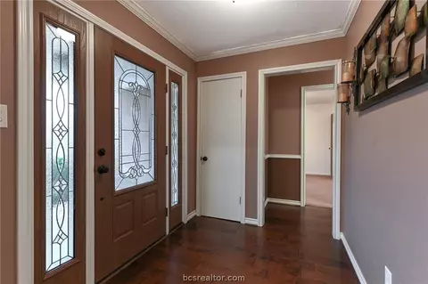 2302 Burton Dr, Bryan, TX 77802 photo 7