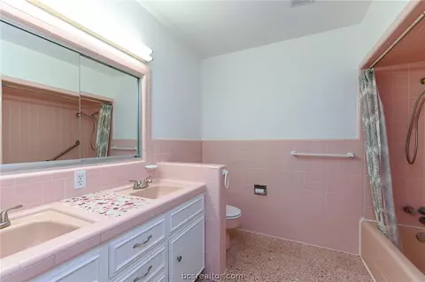 2302 Burton Dr, Bryan, TX 77802 photo 15