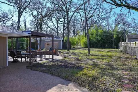 2302 Burton Dr, Bryan, TX 77802 photo 25