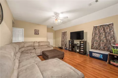 1601-1603 Enloe Ct, Bryan, TX 77802 photo 12