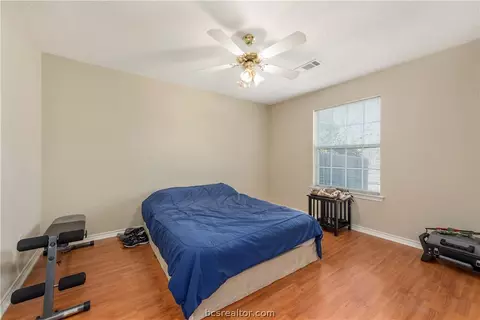 1601-1603 Enloe Ct, Bryan, TX 77802 photo 8