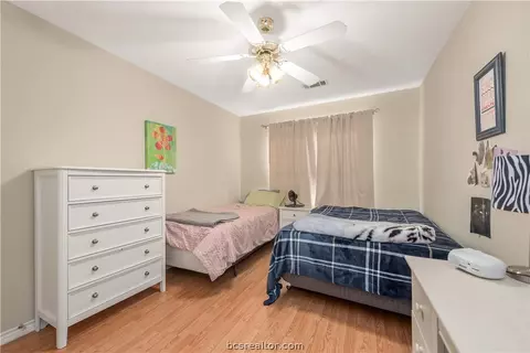 1601-1603 Enloe Ct, Bryan, TX 77802 photo 10