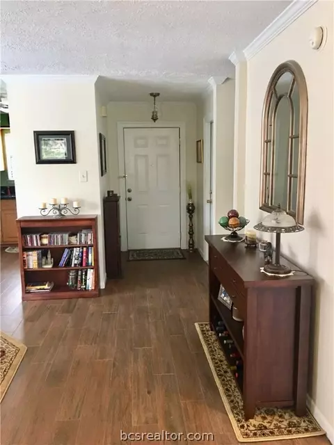 2815 Oakside Dr, Bryan, TX 77802 photo 8