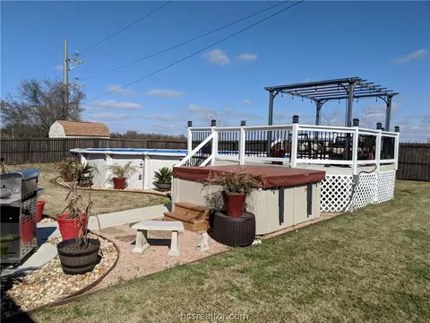 228 Apache Dr, Franklin, TX 77856 photo 20