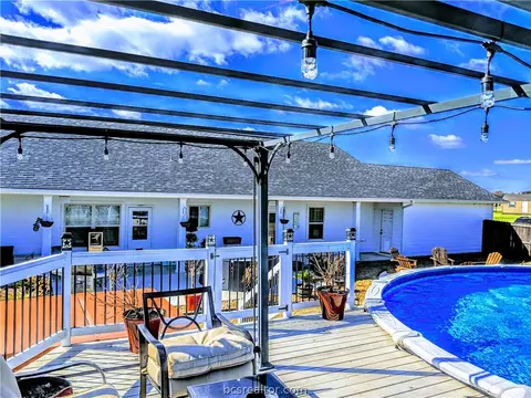 228 Apache Dr, Franklin, TX 77856 photo 29