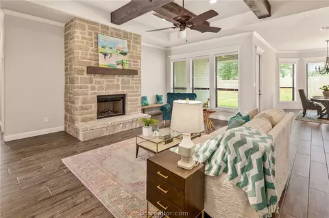 3237 Rose Hill Ln, Bryan, TX 77808 photo 5