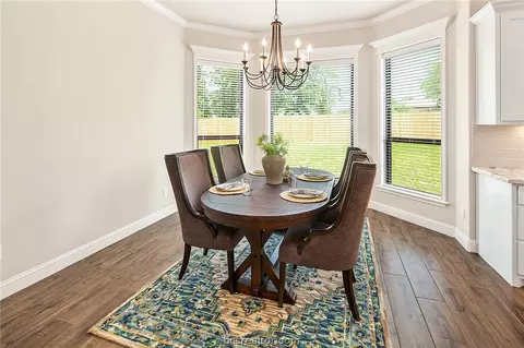3237 Rose Hill Ln, Bryan, TX 77808 photo 8