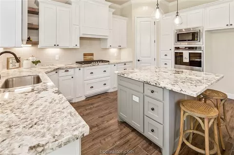 3237 Rose Hill Ln, Bryan, TX 77808 photo 10