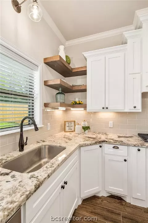 3237 Rose Hill Ln, Bryan, TX 77808 photo 11