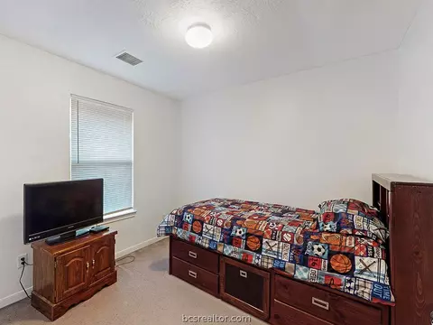 1613 Una, Bryan, TX 77803 photo 17