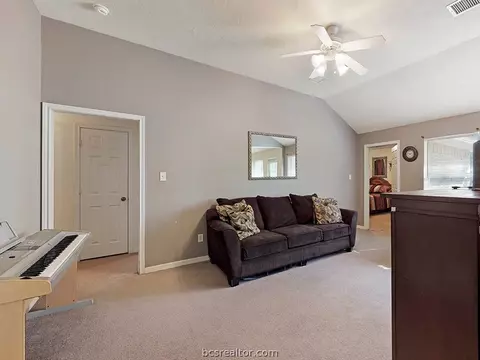 1613 Una, Bryan, TX 77803 photo 6