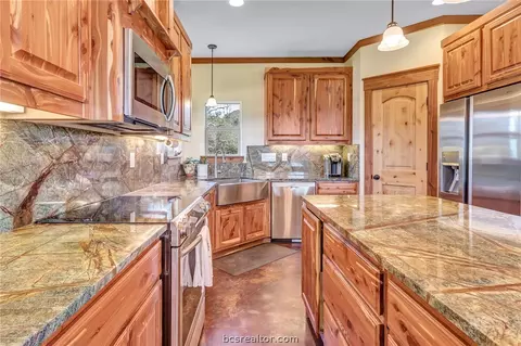 8255 Sandy Point Rd, Bryan, TX 77807 photo 16