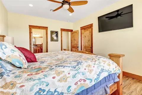 8255 Sandy Point Rd, Bryan, TX 77807 photo 25