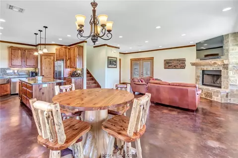 8255 Sandy Point Rd, Bryan, TX 77807 photo 9
