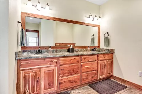 8255 Sandy Point Rd, Bryan, TX 77807 photo 22