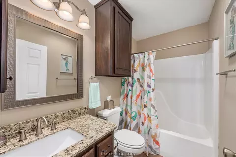 314 Greenleaf Ln, Bryan, TX 77808 photo 14