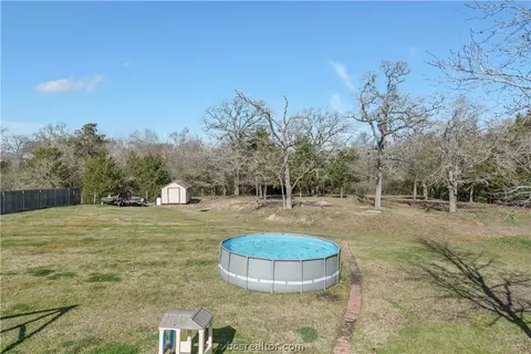 314 Greenleaf Ln, Bryan, TX 77808 photo 19