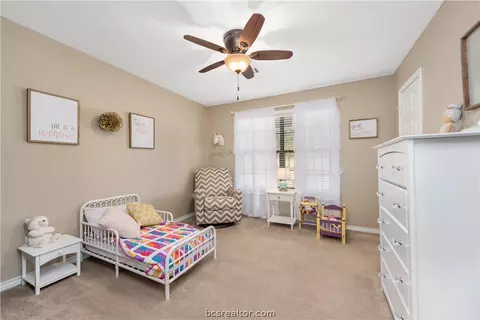 314 Greenleaf Ln, Bryan, TX 77808 photo 13