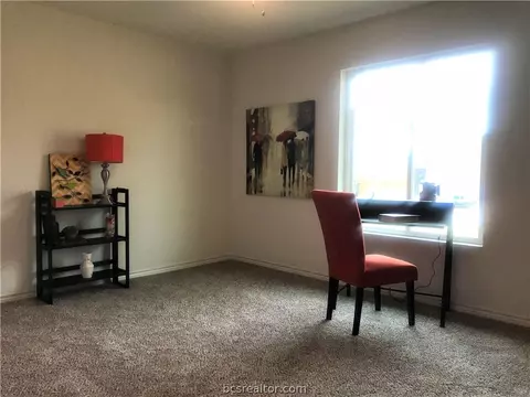 201 Tee Dr, Bryan, TX 77801 photo 10