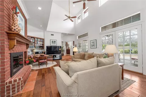 4300 Birchcrest Ln, Bryan, TX 77802 photo 13