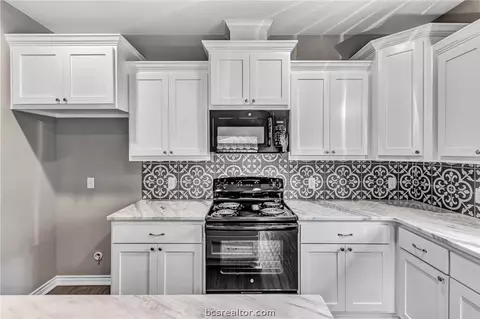 1807 Bamboo St, Bryan, TX 77803 photo 5