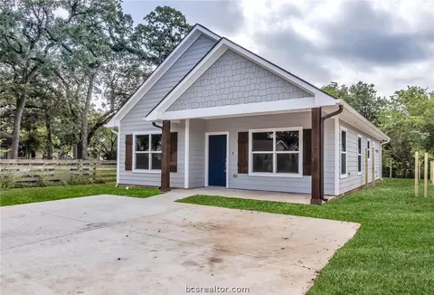 1807 Bamboo St, Bryan, TX 77803 photo 4