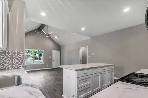 1807 Bamboo St, Bryan, TX 77803 photo 8