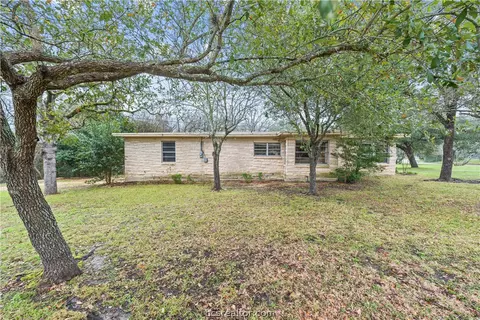 520 Wayside Dr, Bryan, TX 77802 photo 19