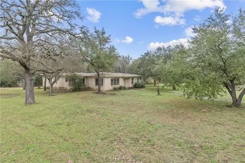 520 Wayside Dr, Bryan, TX 77802 photo 18