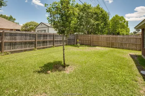 4601 Brompton Ln, Bryan, TX 77802 photo 21
