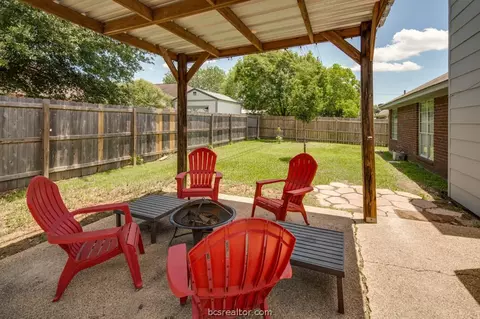 4601 Brompton Ln, Bryan, TX 77802 photo 19