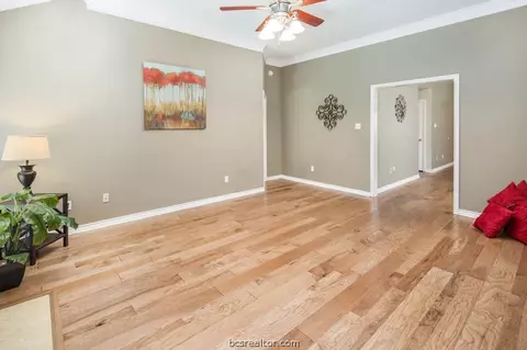 4601 Brompton Ln, Bryan, TX 77802 photo 7