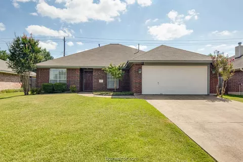 4601 Brompton Ln, Bryan, TX 77802 photo 2
