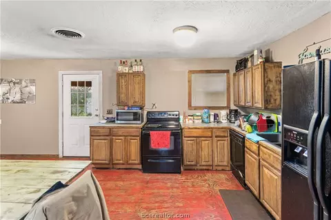 6421 Broach Rd, Bryan, TX 77808 photo 7