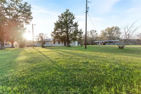 6421 Broach Rd, Bryan, TX 77808 photo 1