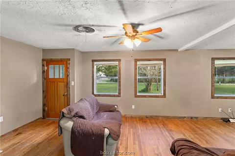 6421 Broach Rd, Bryan, TX 77808 photo 8