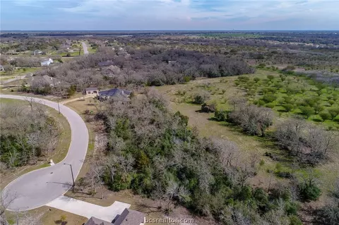 3905 Hideout Cv, Bryan, TX 77808 photo 5