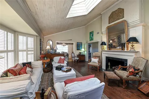 1006 Esther Blvd, Bryan, TX 77802 photo 6