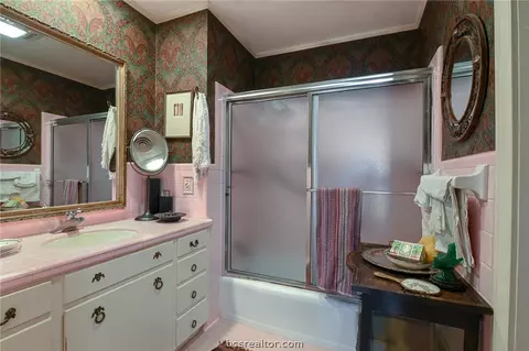 1006 Esther Blvd, Bryan, TX 77802 photo 12