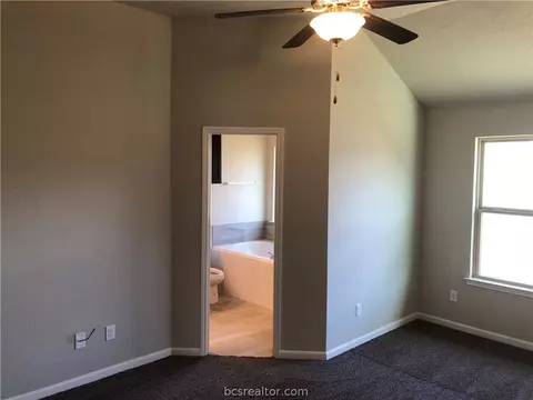 2102 Markley Dr, Bryan, TX 77807 photo 17