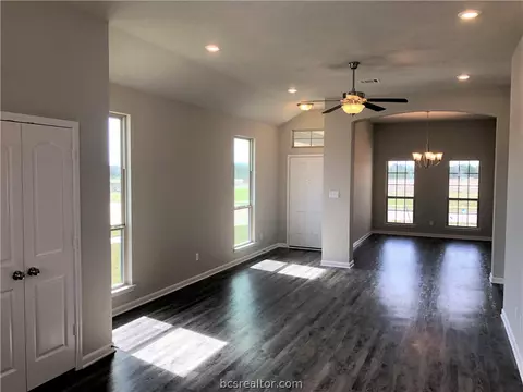 2102 Markley Dr, Bryan, TX 77807 photo 13
