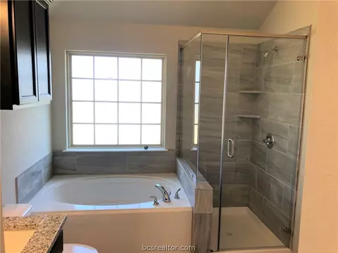 2102 Markley Dr, Bryan, TX 77807 photo 21